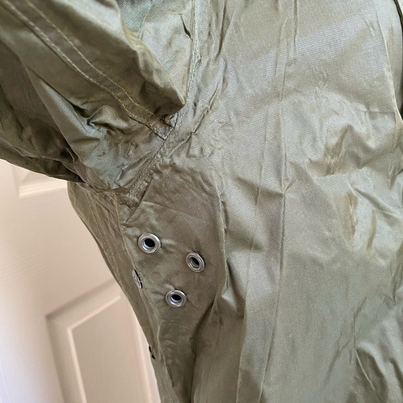 Vintage 1968 US Army Green Trench Rain Coat Nylon Rubber Coated Long Men’s Small - Picture 8 of 11